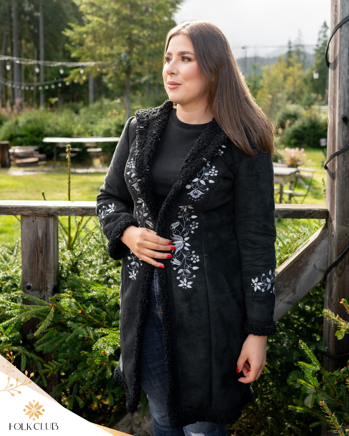 Kożuszek z Szarym Haftem