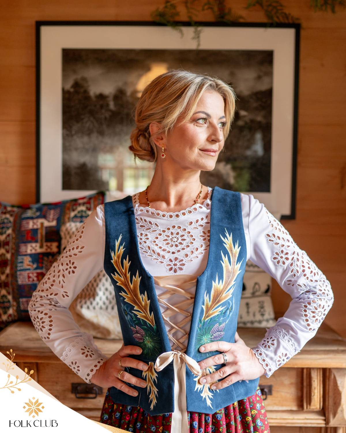 Gorset podhalański welurowy — niebieski, ręcznie malowany dziewięćsił